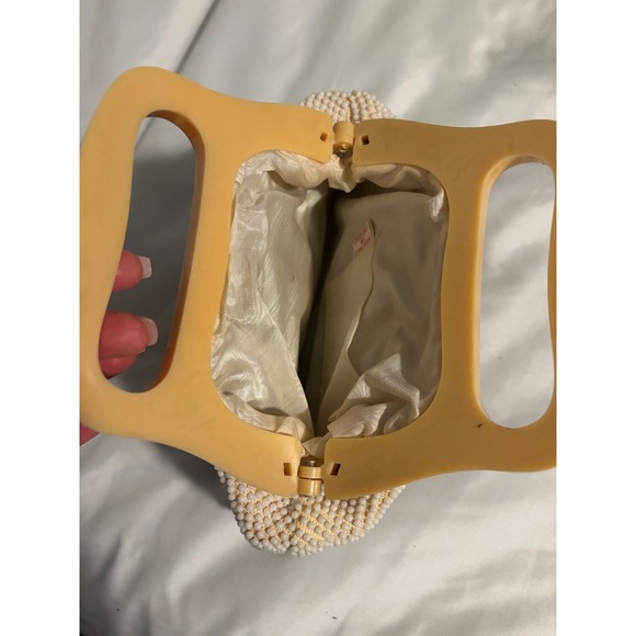 Vintage Hand Made in Hong Kong Beaded Handbag Lucite Handle Cream Butterscotch - Picture 5 of 7